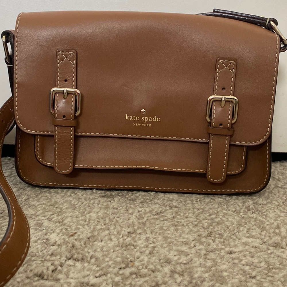 Brown Kate spade purse, excellent condition